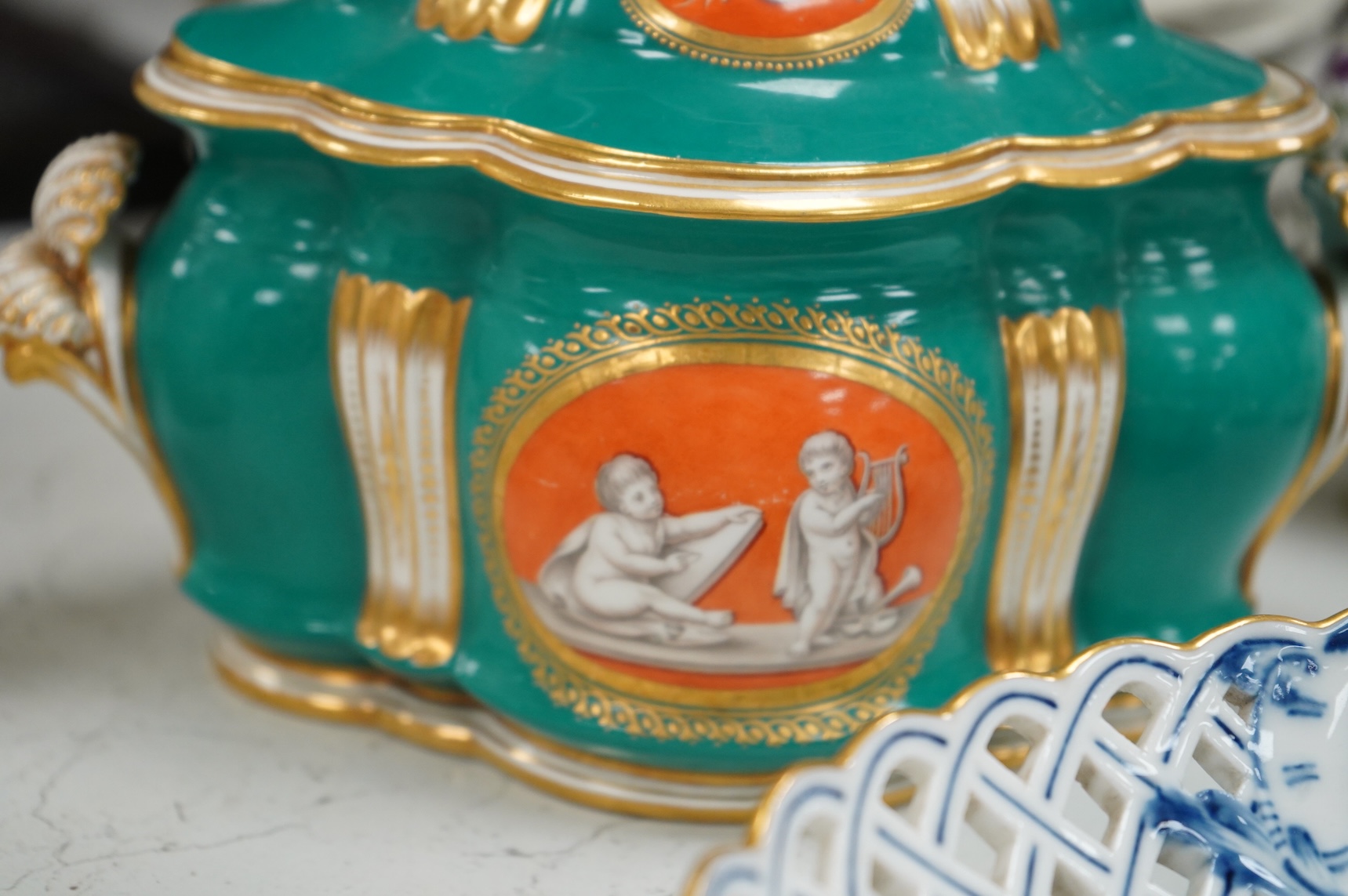 A group of 18th/19th century Continental porcelain, including six 18th century Vienna porcelain plates, a Meissen onion pattern dish, a pair of mid-18th century Meissen teacups and saucers, two tea bowls and saucers and
